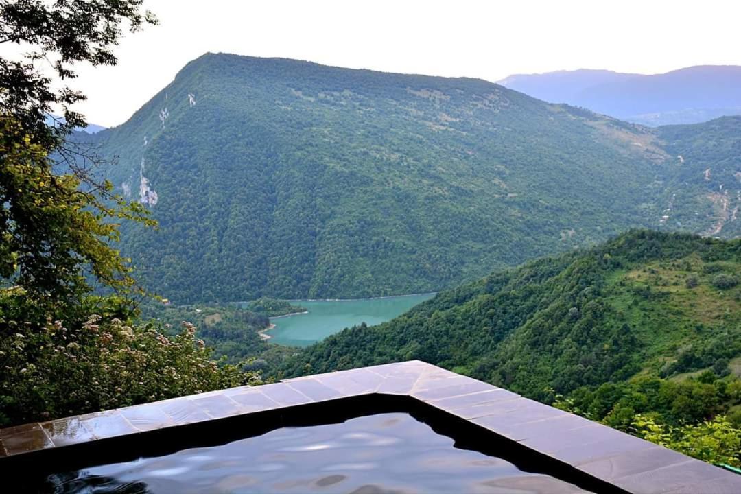 Guest House Lailashi Surmushi Εξωτερικό φωτογραφία