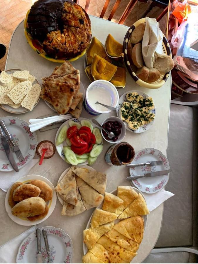 Guest House Lailashi Surmushi Εξωτερικό φωτογραφία