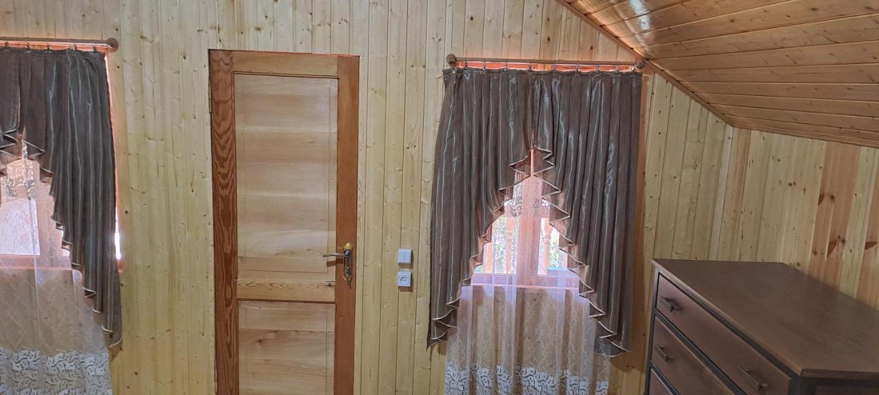 Guest House Lailashi Surmushi Εξωτερικό φωτογραφία