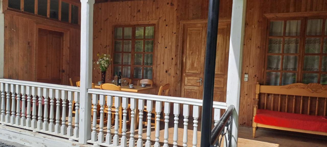 Guest House Lailashi Surmushi Εξωτερικό φωτογραφία
