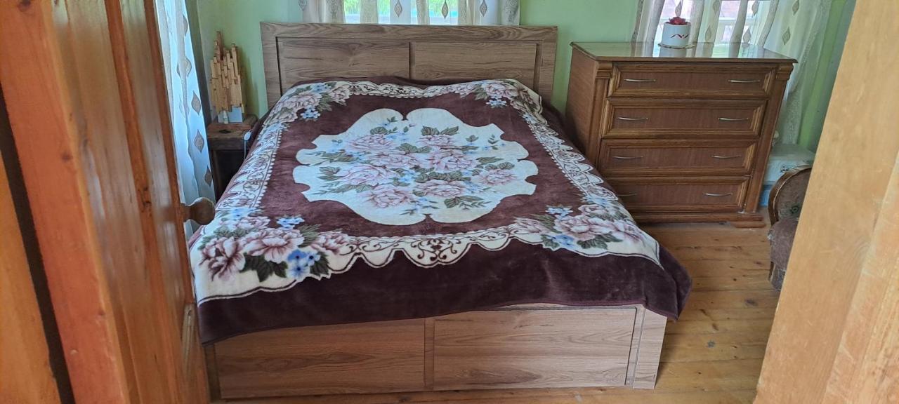 Guest House Lailashi Surmushi Εξωτερικό φωτογραφία